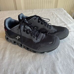 On Running Men's Dark Gray Athletic Shoes